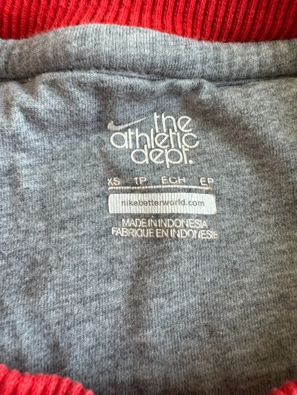 Nike women’s XS Crewneck Sweatshirt